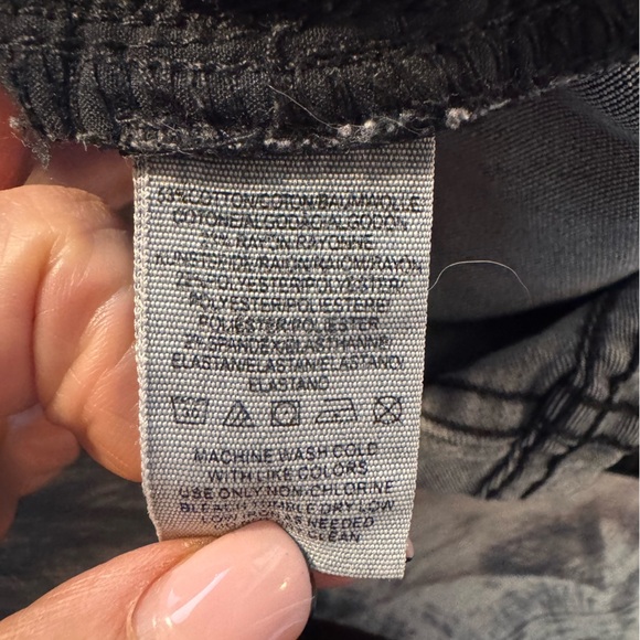 Free People Black knee exposed jeans - Picture 6 of 6